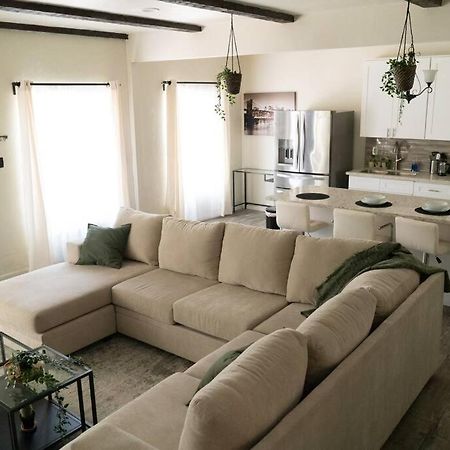 Spacious 2-Bedroom Unit In Hollywood Los Angeles Exterior photo