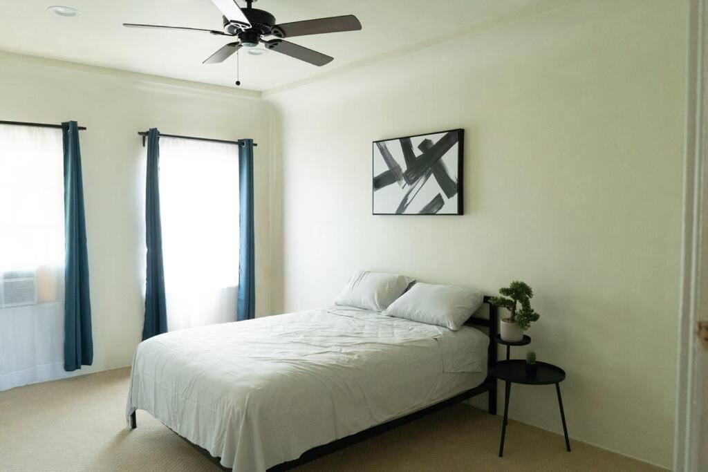 Spacious 2-Bedroom Unit In Hollywood Los Angeles Exterior photo